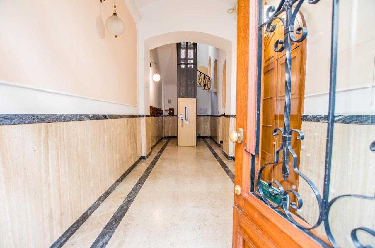 Casa Vacanze Al Teatro Trieszt Kültér fotó